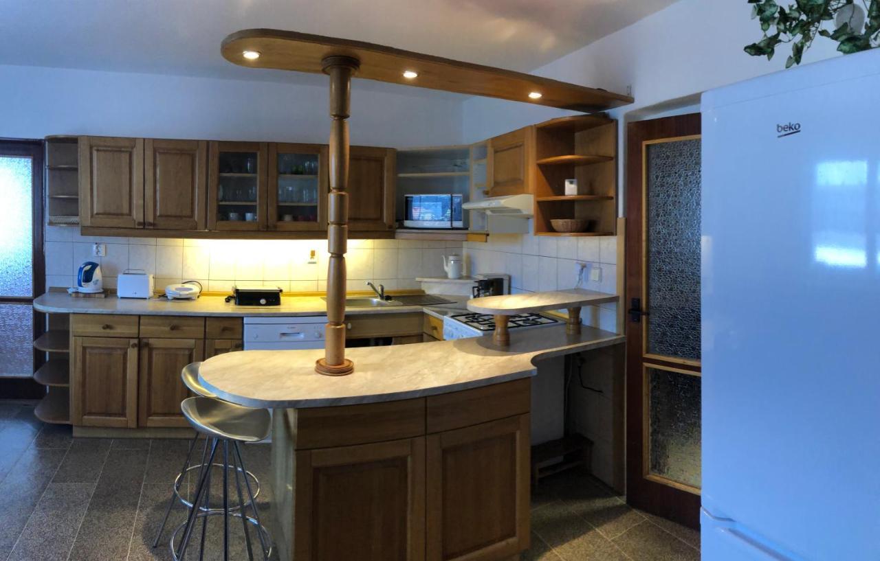 شقة Apartman Olesnik المظهر الخارجي الصورة